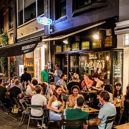 Downtown Hideaway, B&B Grand Deluxe Eindhoven Bagian luar foto
