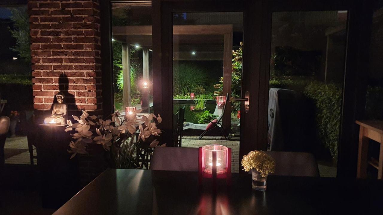Downtown Hideaway, B&B Grand Deluxe Eindhoven Bagian luar foto
