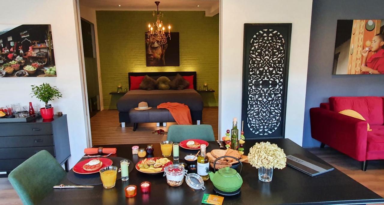 Downtown Hideaway, B&B Grand Deluxe Eindhoven Bagian luar foto